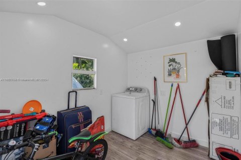 Villa ou maison à vendre à Hialeah, Floride: 3 chambres, 125.33 m2 № 1931871 - photo 20