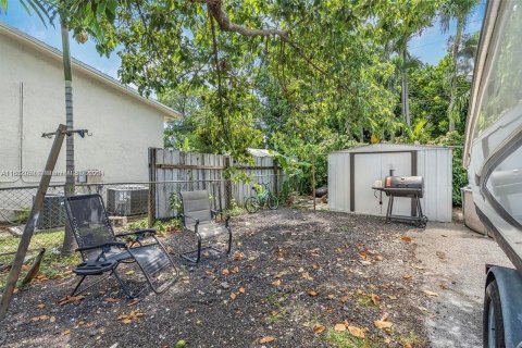 Villa ou maison à vendre à Hialeah, Floride: 3 chambres, 125.33 m2 № 1931871 - photo 19