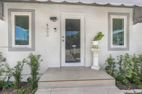 Villa ou maison à vendre à Hialeah, Floride: 3 chambres, 125.33 m2 № 1931871 - photo 3