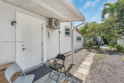 Villa ou maison à vendre à Hialeah, Floride: 3 chambres, 125.33 m2 № 1931871 - photo 22