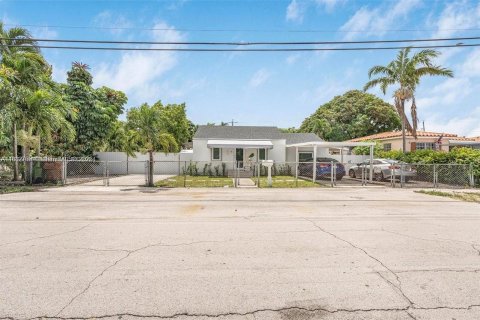 Villa ou maison à vendre à Hialeah, Floride: 3 chambres, 125.33 m2 № 1931871 - photo 23
