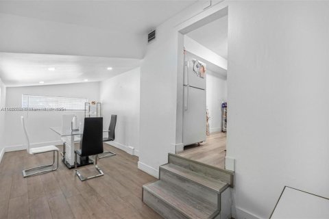 Villa ou maison à vendre à Hialeah, Floride: 3 chambres, 125.33 m2 № 1931871 - photo 9