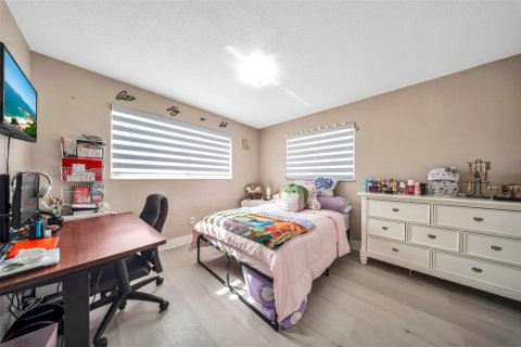 Купить виллу или дом в Майами, Флорида 4 спальни, 151.34м2, № 1972718 - фото 13