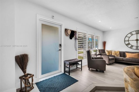 Купить виллу или дом в Майами, Флорида 4 спальни, 151.34м2, № 1972718 - фото 6