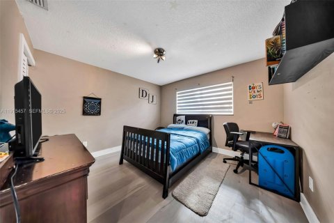 Купить виллу или дом в Майами, Флорида 4 спальни, 151.34м2, № 1972718 - фото 16