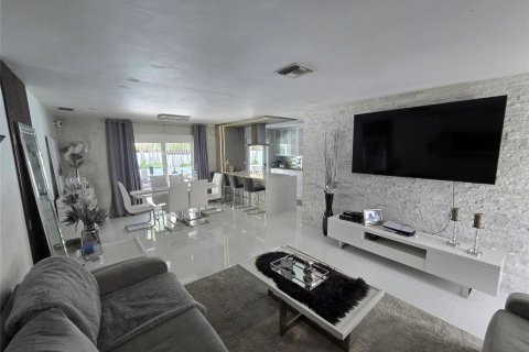 Villa ou maison à vendre à Pompano Beach, Floride: 4 chambres, 94.2 m2 № 2426760 - photo 27