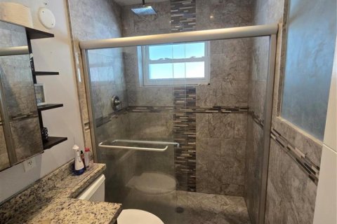 Villa ou maison à vendre à Pompano Beach, Floride: 4 chambres, 94.2 m2 № 2426760 - photo 16