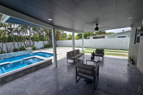Villa ou maison à vendre à Pompano Beach, Floride: 4 chambres, 94.2 m2 № 2426760 - photo 6