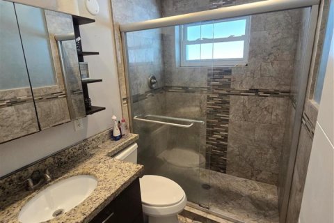Villa ou maison à vendre à Pompano Beach, Floride: 4 chambres, 94.2 m2 № 2426760 - photo 18