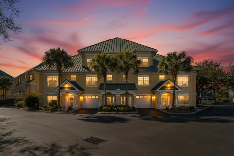 Adosado en Apollo Beach, Florida 4 dormitorios, 287.25 m2 № 2165946