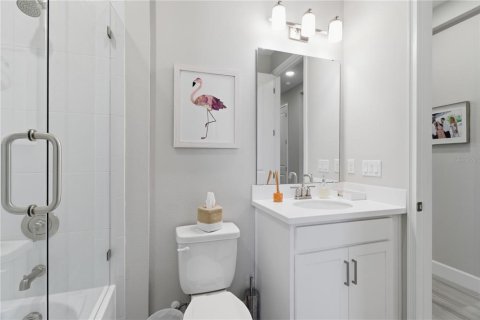 House in Bradenton, Florida 2 bedrooms, 144.74 sq.m. № 2144567 - photo 30