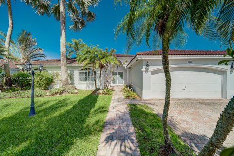 Villa ou maison à vendre à Miami, Floride: 4 chambres, 165.92 m2 № 2004238 - photo 5