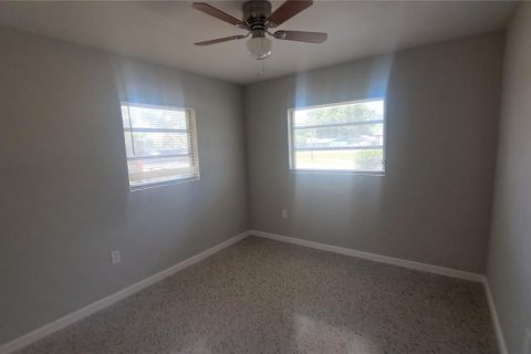 Casa en alquiler en Orlando, Florida, 3 dormitorios, 110.09 m2 № 2149982 - foto 9