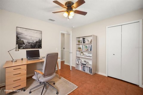 Villa ou maison à vendre à Deltona, Floride: 4 chambres, 150.13 m2 № 2433259 - photo 22