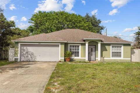 Villa ou maison à Deltona, Floride 4 chambres, 150.13 m2 № 2433259