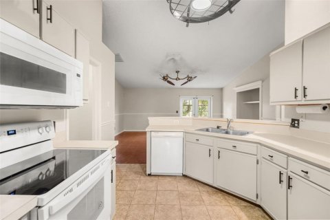 Villa ou maison à vendre à Deltona, Floride: 4 chambres, 150.13 m2 № 2433259 - photo 7