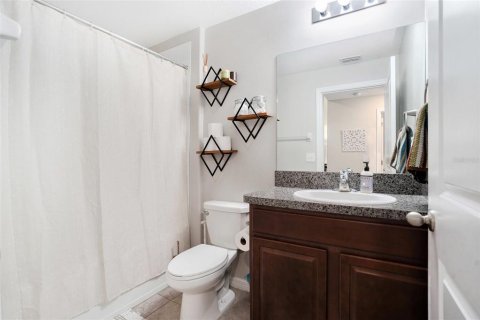 House in Tampa, Florida 3 bedrooms, 134.8 sq.m. № 1851526 - photo 24