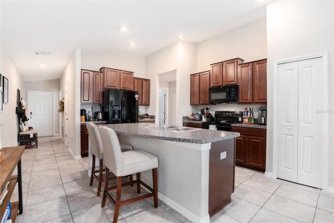 House in Tampa, Florida 3 bedrooms, 134.8 sq.m. № 1851526 - photo 13