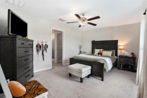 House in Tampa, Florida 3 bedrooms, 134.8 sq.m. № 1851526 - photo 3