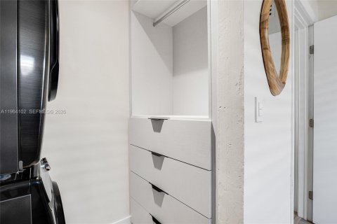 Снять в аренду кондоминиум в Майами-Бич, Флорида 3 спальни, 91.97м2, № 2027120 - фото 20