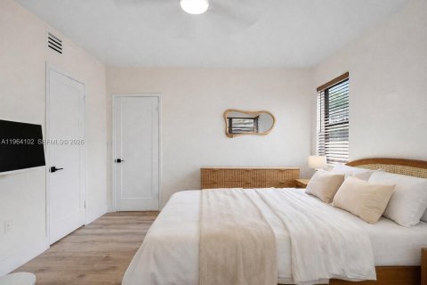 Снять в аренду кондоминиум в Майами-Бич, Флорида 3 спальни, 91.97м2, № 2027120 - фото 10