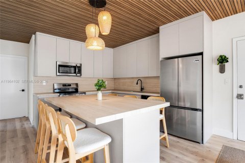 Снять в аренду кондоминиум в Майами-Бич, Флорида 3 спальни, 91.97м2, № 2027120 - фото 6