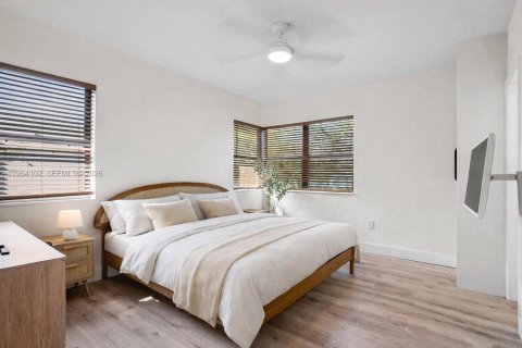 Снять в аренду кондоминиум в Майами-Бич, Флорида 3 спальни, 91.97м2, № 2027120 - фото 9