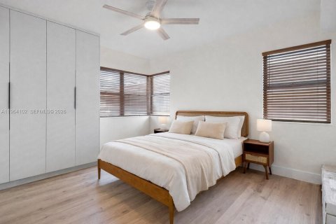 Снять в аренду кондоминиум в Майами-Бич, Флорида 3 спальни, 91.97м2, № 2027120 - фото 14