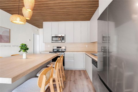 Снять в аренду кондоминиум в Майами-Бич, Флорида 3 спальни, 91.97м2, № 2027120 - фото 5