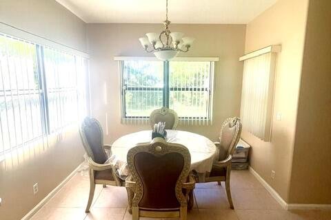 House in Port St. Lucie, Florida 4 bedrooms, 216.93 sq.m. № 2387759 - photo 20