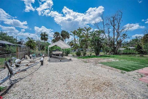 Casa en venta en Port Richey, Florida, 2 dormitorios, 145.3 m2 № 2195298 - foto 28