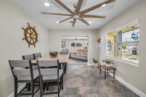 Casa en venta en Port Richey, Florida, 2 dormitorios, 145.3 m2 № 2195298 - foto 9