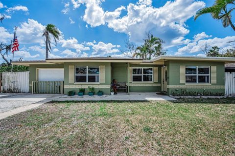 Casa en venta en Port Richey, Florida, 2 dormitorios, 145.3 m2 № 2195298 - foto 2