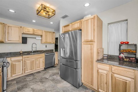 Casa en venta en Port Richey, Florida, 2 dormitorios, 145.3 m2 № 2195298 - foto 4