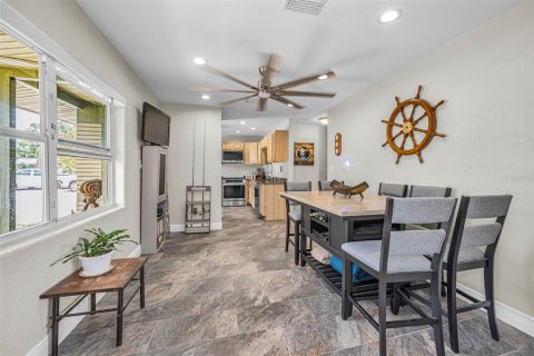 Casa en venta en Port Richey, Florida, 2 dormitorios, 145.3 m2 № 2195298 - foto 8