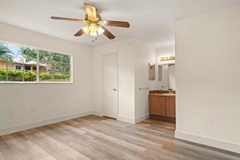 Condo in Dania Beach, Florida, 2 bedrooms № 2173482 - photo 15