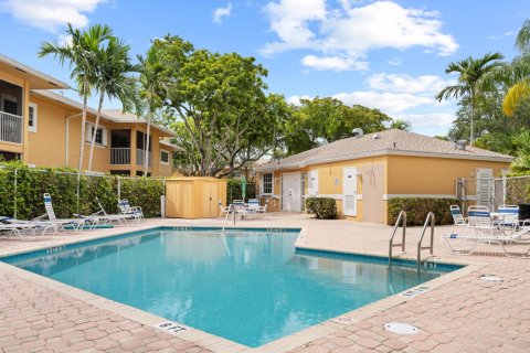 Condo in Dania Beach, Florida, 2 bedrooms № 2173482 - photo 19