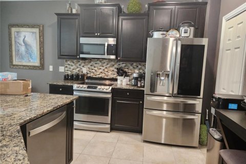 Touwnhouse à vendre à Wesley Chapel, Floride: 3 chambres, 156.26 m2 № 2150311 - photo 20