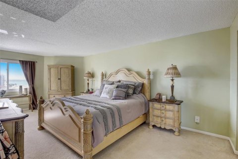 Condo in Clearwater, Florida, 2 bedrooms  № 1570539 - photo 25