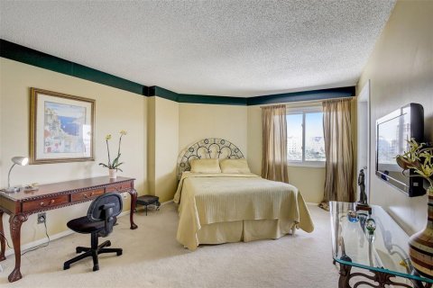 Condo in Clearwater, Florida, 2 bedrooms  № 1570539 - photo 20
