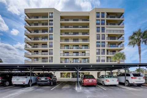 Condo in Clearwater, Florida, 2 bedrooms  № 1570539 - photo 3