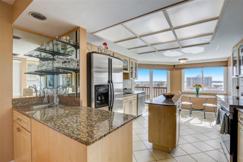 Condo in Clearwater, Florida, 2 bedrooms  № 1570539 - photo 7