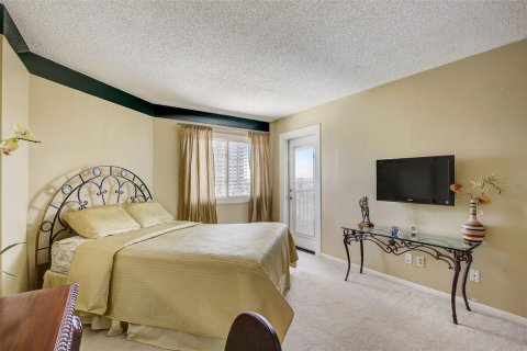 Condo in Clearwater, Florida, 2 bedrooms  № 1570539 - photo 19