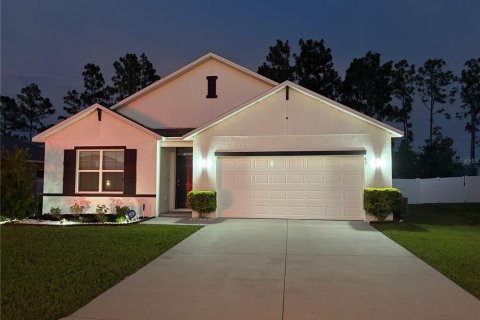 House in Ocala, Florida 4 bedrooms, 170.01 sq.m. № 1829892 - photo 2