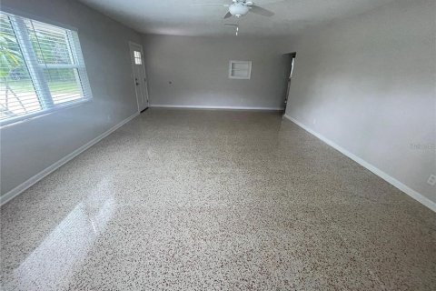 Casa en alquiler en Clearwater, Florida, 2 dormitorios, 133.78 m2 № 2110128 - foto 12