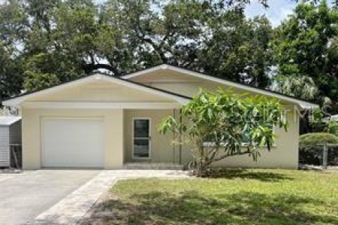 Casa en Clearwater, Florida 2 dormitorios, 133.78 m2 № 2110128