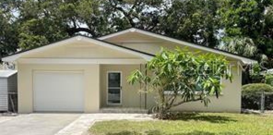 Casa en Clearwater, Florida 2 dormitorios, 133.78 m2 № 2110128