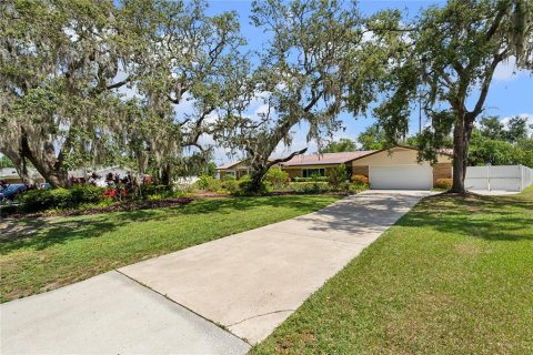 Casa en venta en Brandon, Florida, 3 dormitorios, 200.11 m2 № 1746969 - foto 1