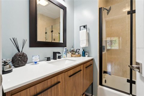 Casa en venta en Brandon, Florida, 3 dormitorios, 200.11 m2 № 1746969 - foto 25