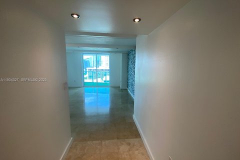 Condominio en venta en Miami, Florida, 1 dormitorio, 73.49 m2 № 1992679 - foto 6